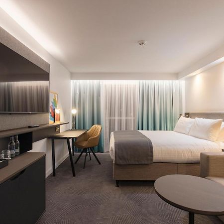 Holiday Inn Bristol Airport By Ihg Redhill  Exterior foto