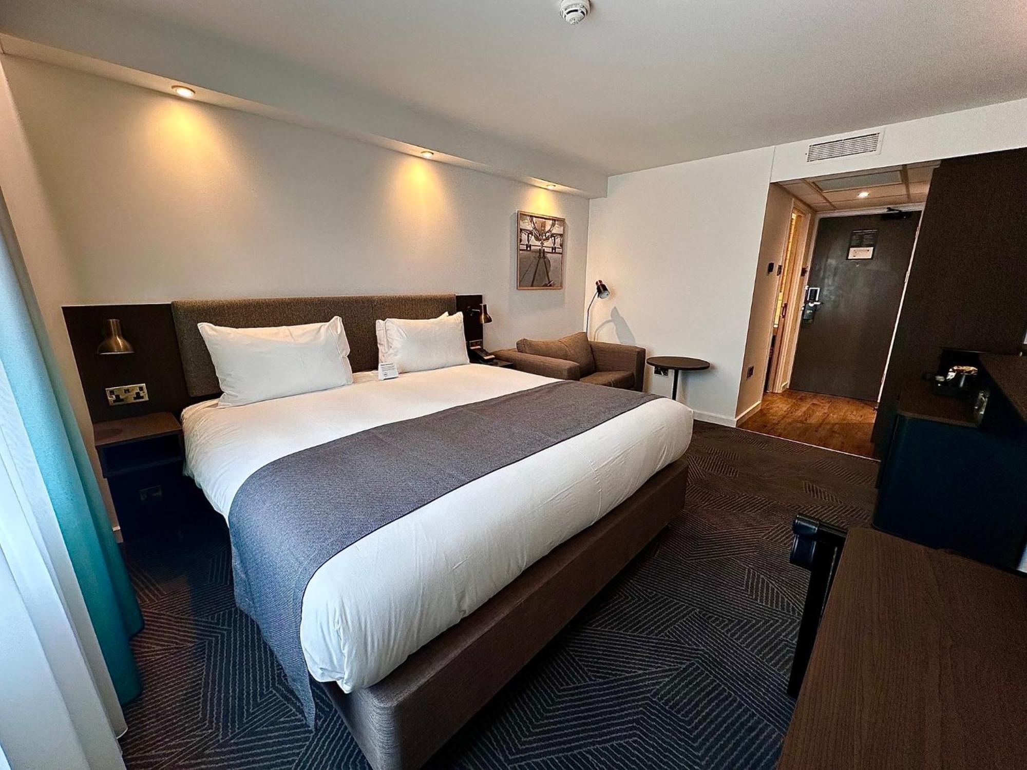 Holiday Inn Bristol Airport By Ihg Redhill  Exterior foto