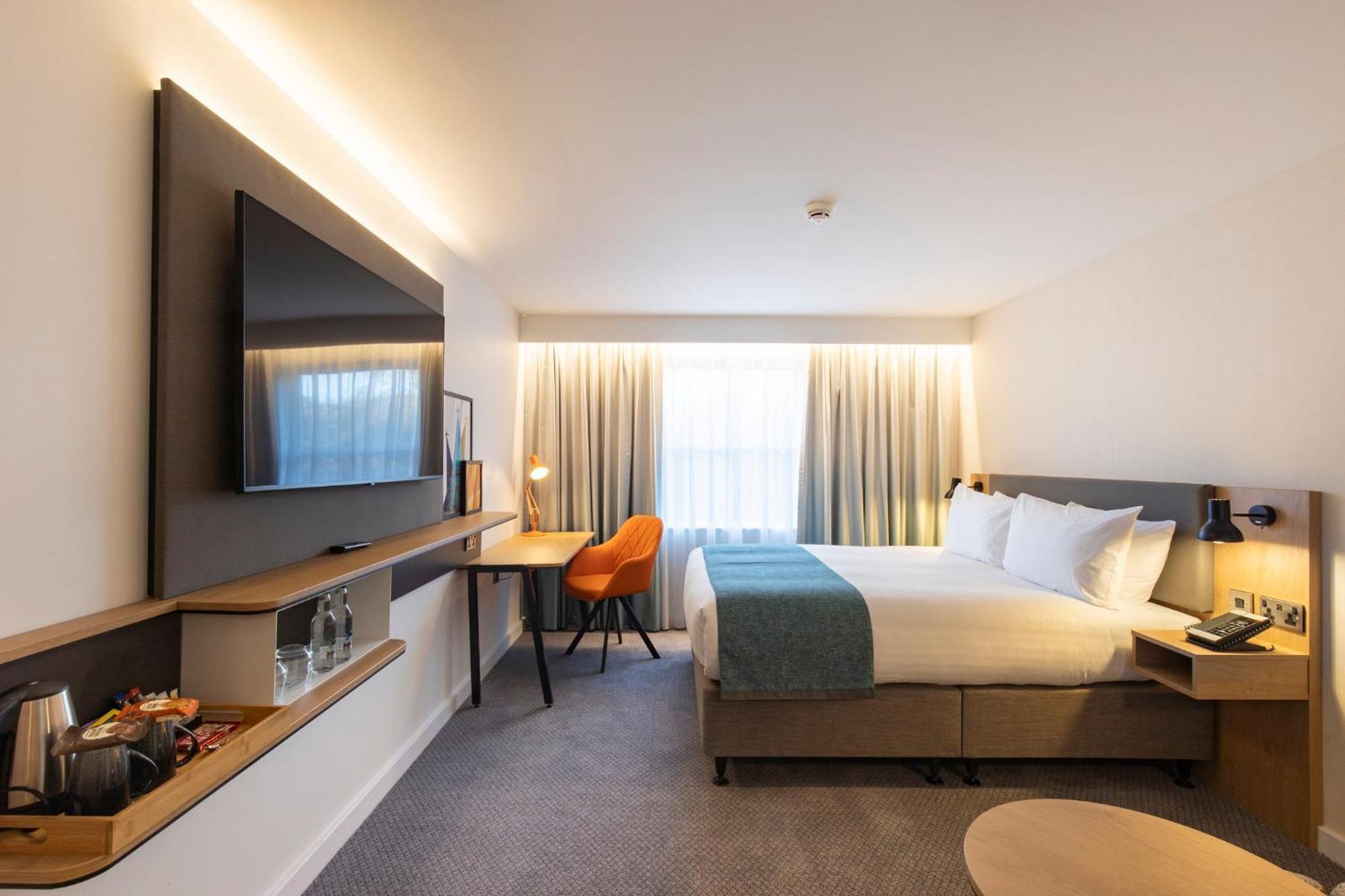 Holiday Inn Bristol Airport By Ihg Redhill  Exterior foto