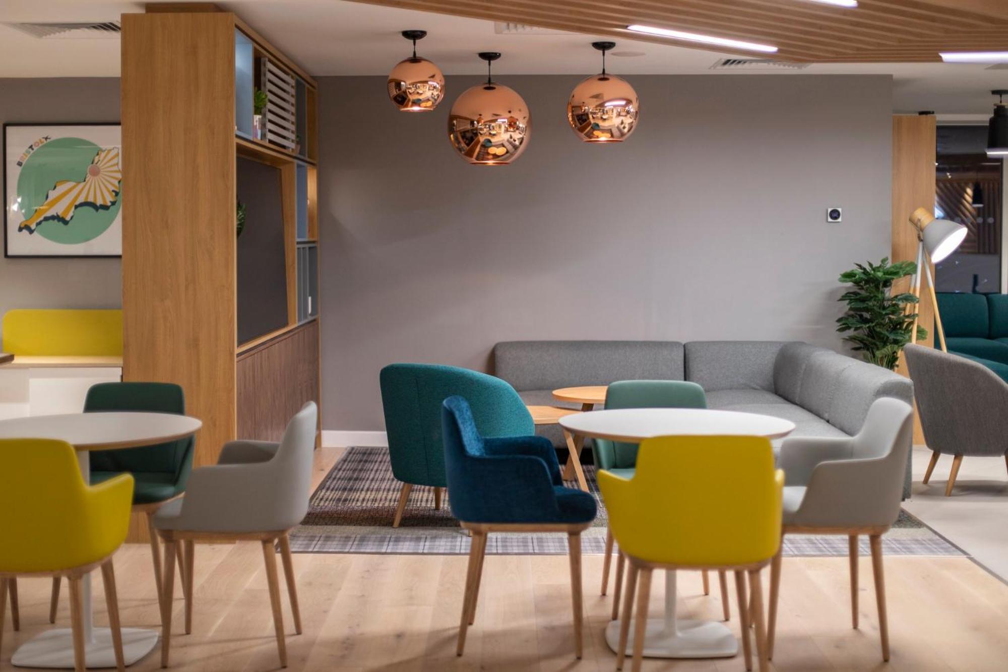 Holiday Inn Bristol Airport By Ihg Redhill  Exterior foto