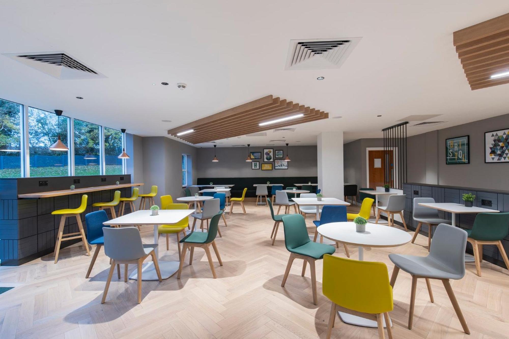 Holiday Inn Bristol Airport By Ihg Redhill  Exterior foto
