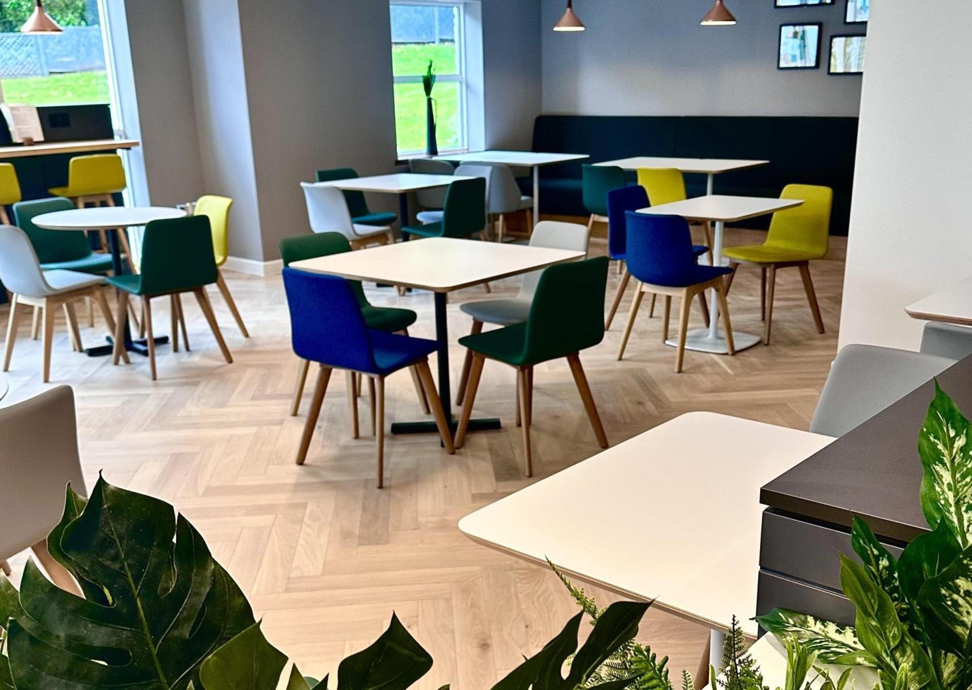 Holiday Inn Bristol Airport By Ihg Redhill  Exterior foto