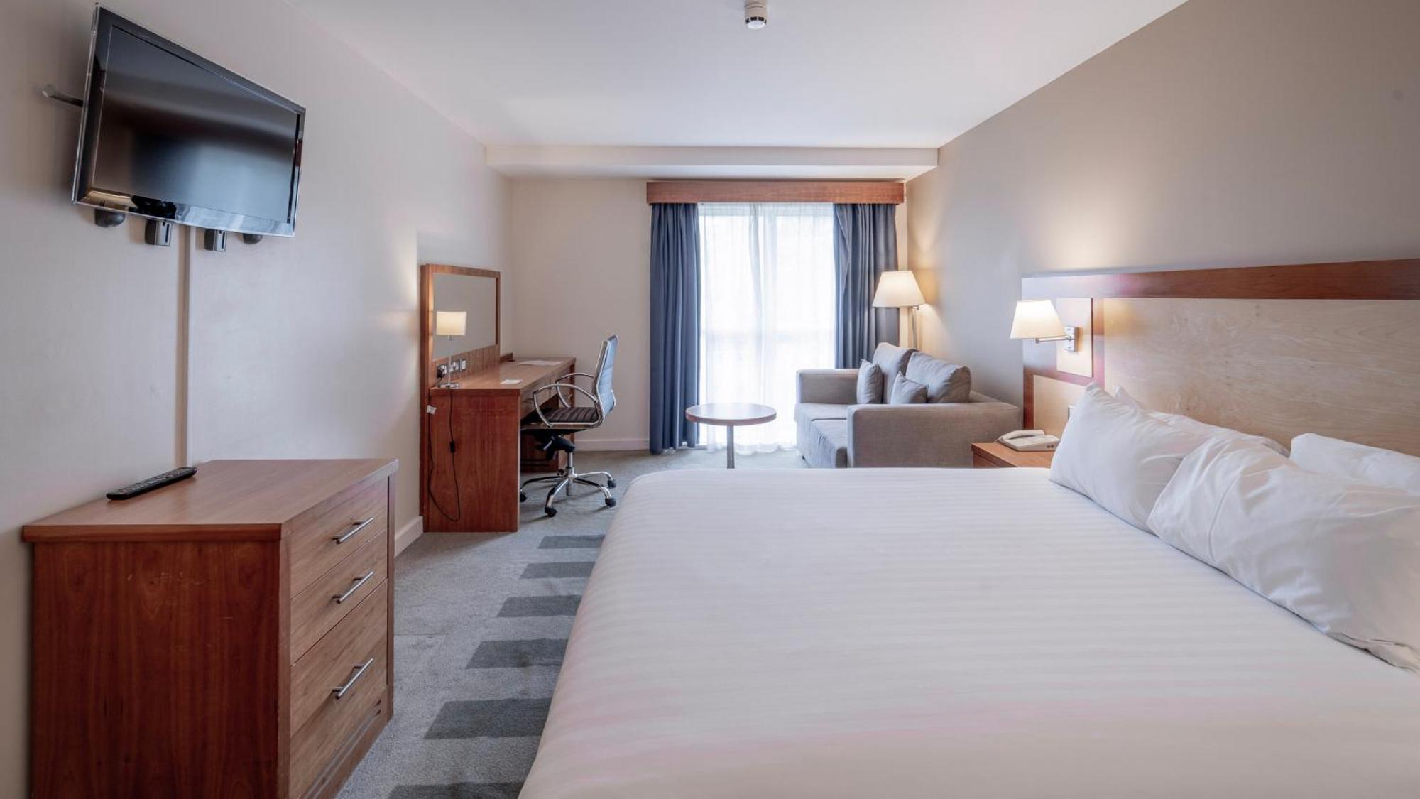 Holiday Inn Bristol Airport By Ihg Redhill  Exterior foto