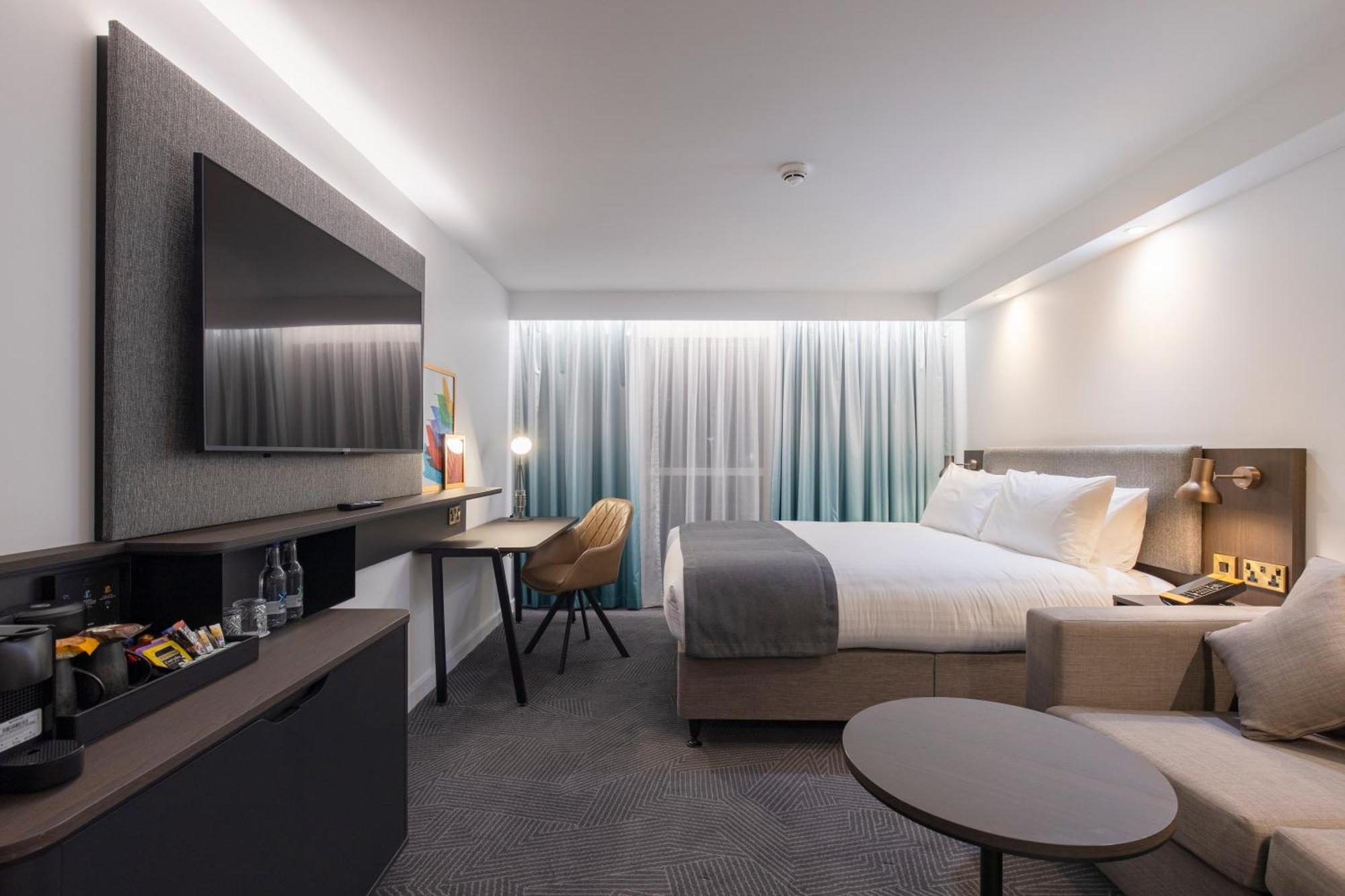 Holiday Inn Bristol Airport By Ihg Redhill  Exterior foto